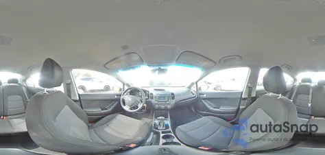 2018 Kia Forte Lx z USA, uszkodzony, nr VIN 3KPFK4A75JE278411